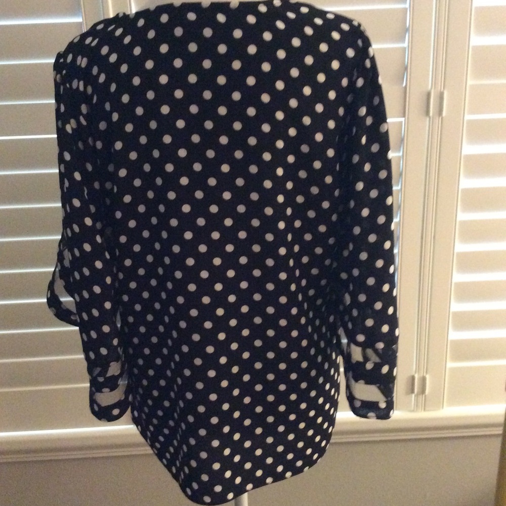 Top - Picture 2 of 3